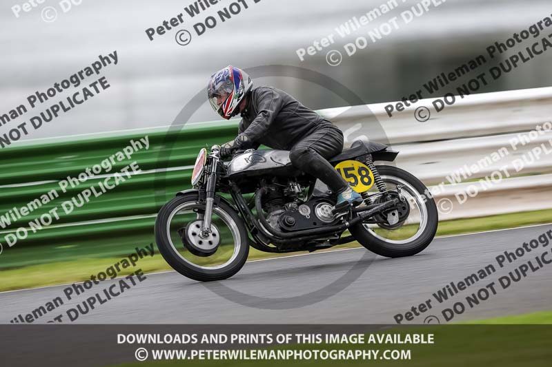 Vintage motorcycle club;eventdigitalimages;mallory park;mallory park trackday photographs;no limits trackdays;peter wileman photography;trackday digital images;trackday photos;vmcc festival 1000 bikes photographs